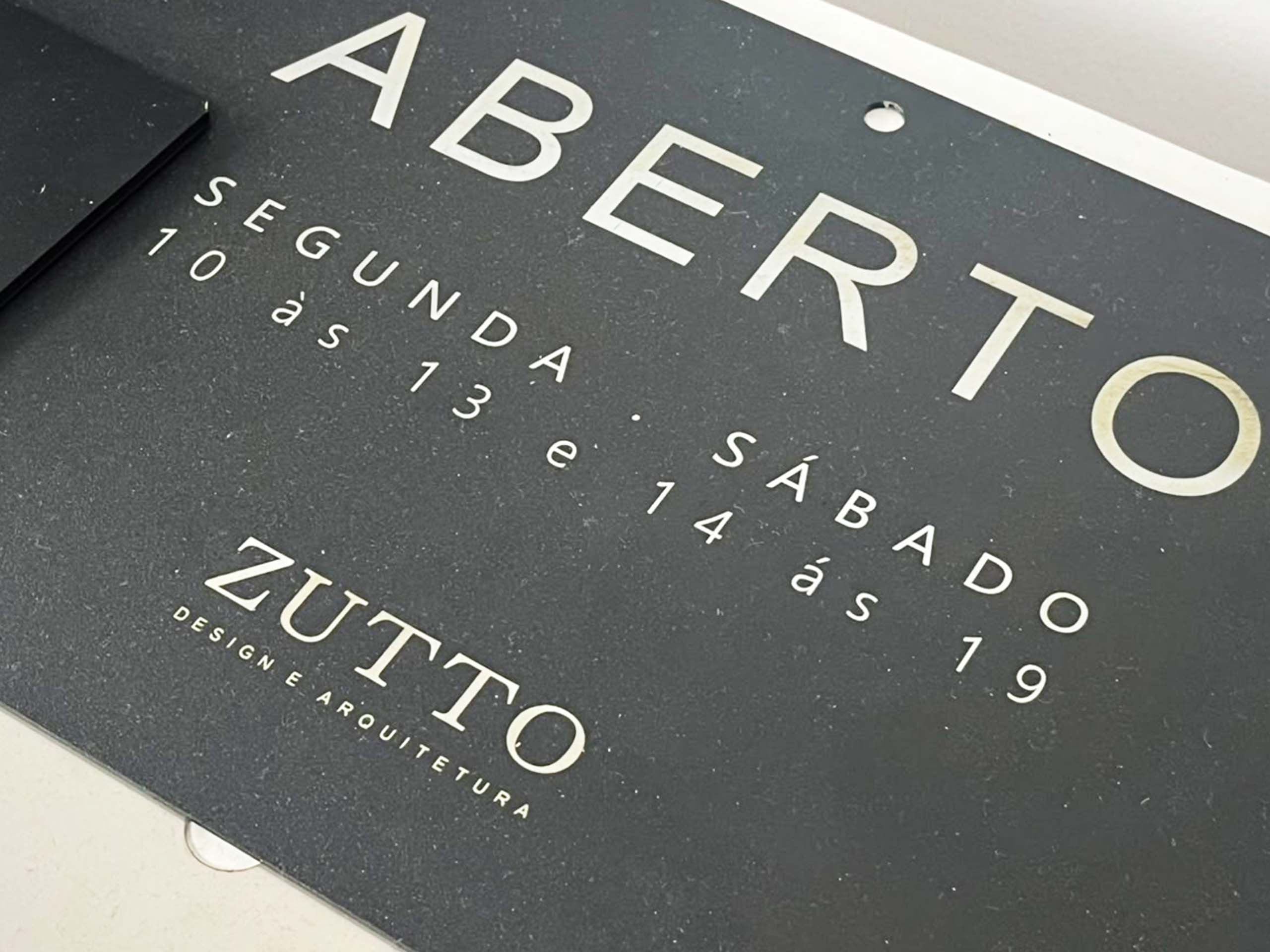 Engraving on Painted Surfaces — EPALFER